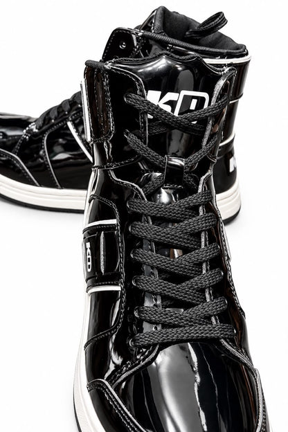 KB GLOSSY SNEAKER